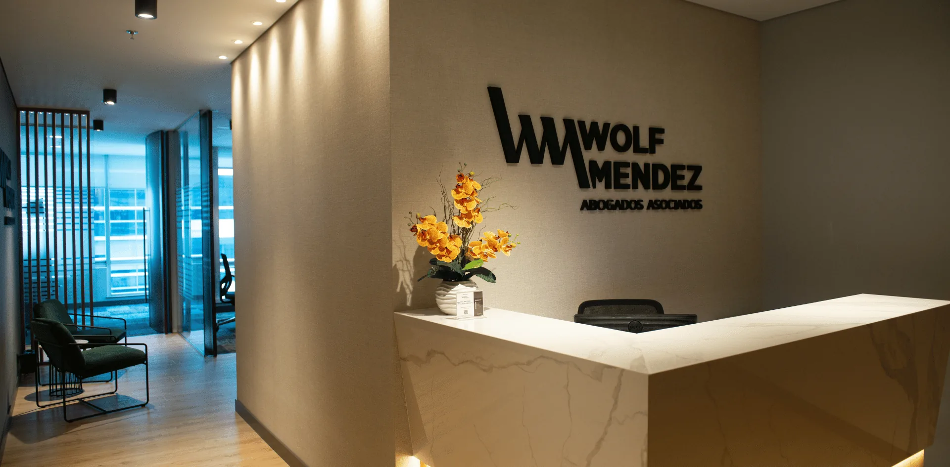 Recepción de Wolf Méndez Abogados Asociados en Bogotá